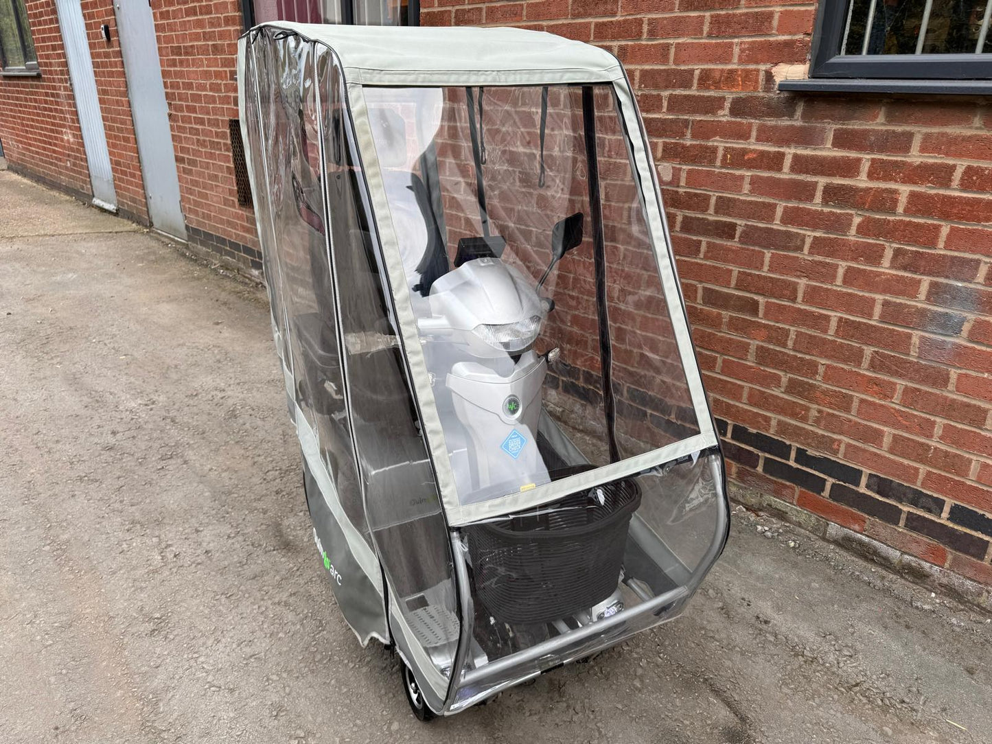 Quingo Vitess 2 Mobility Scooter Buggy 8MPH (2023) Inc Canopy Reversing Camera Good Condition