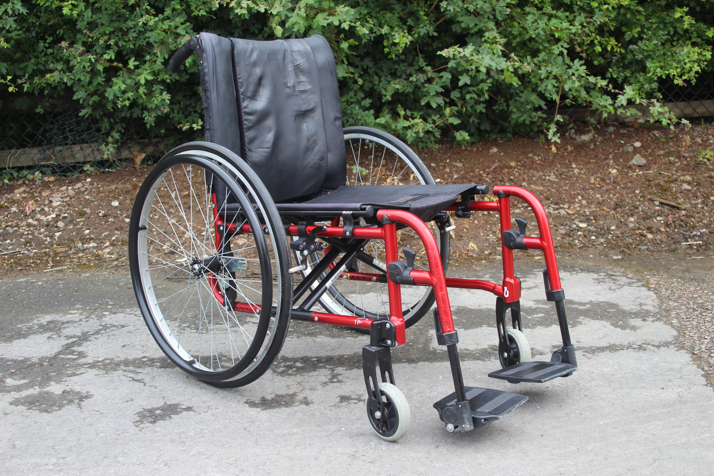 QUICKIE LIFE USED SECOND HAND WHEELCHAIR