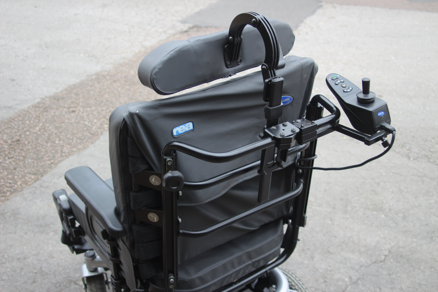 INVACARE SPECTRA XTR2 BARIATRIC USED SECOND HAND ELECTRIC WHEELCHAIR POWERCHAIR ATTENDANT CONTROL