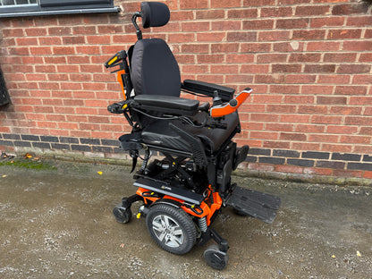 Pride Quantum Edge 2.0 Riser Recline Tilt Electric Footplate Electric Wheelchair Powerchair