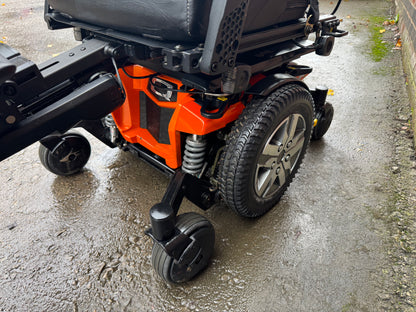 Pride Quantum Edge 2.0 Riser Recline Tilt Electric Footplate Electric Wheelchair Powerchair