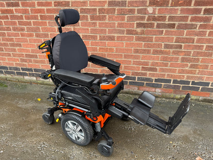 Pride Quantum Edge 2.0 Riser Recline Tilt Electric Footplate Electric Wheelchair Powerchair