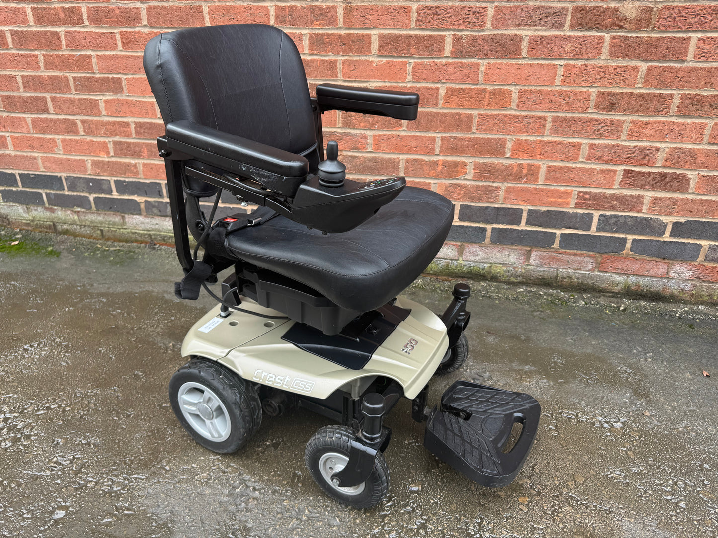 IGo Crest CSS Powerchair Electric Wheelchair