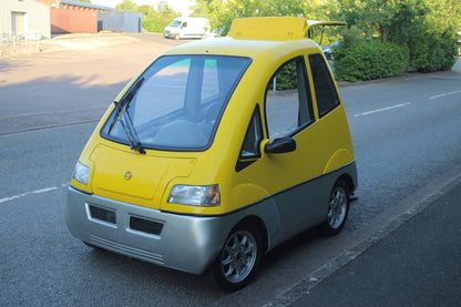 Vexel Quovis 500CC Diesel Vehicle Wheelchair Accessible Vehicle