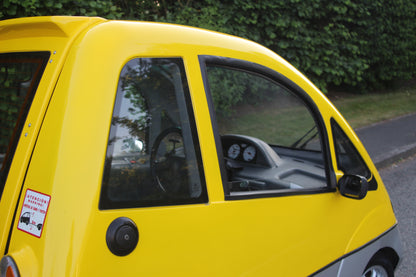 Vexel Quovis 500CC Diesel Vehicle Wheelchair Accessible Vehicle