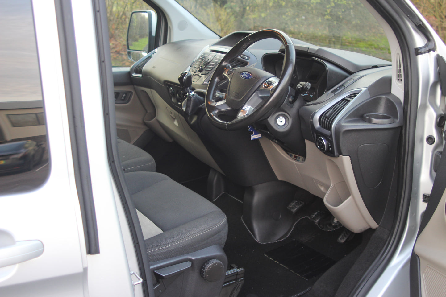 2017 FORD TRANSIT TOURNEO INDEPENDENCE 5 SEATER WHEELCHAIR ACCESSIBLE ALLIED WAV