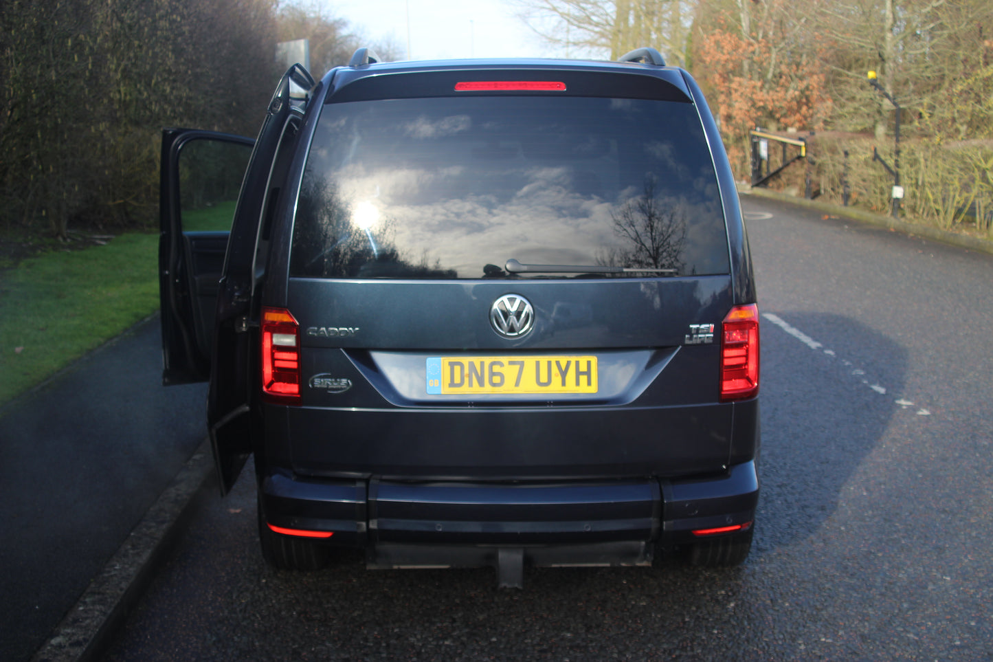 2018 VOLKSWAGEN CADDY 1.6 SIRUS CONVERSION FULLY INDEPENDANT WHEELCHAIR ACCESS