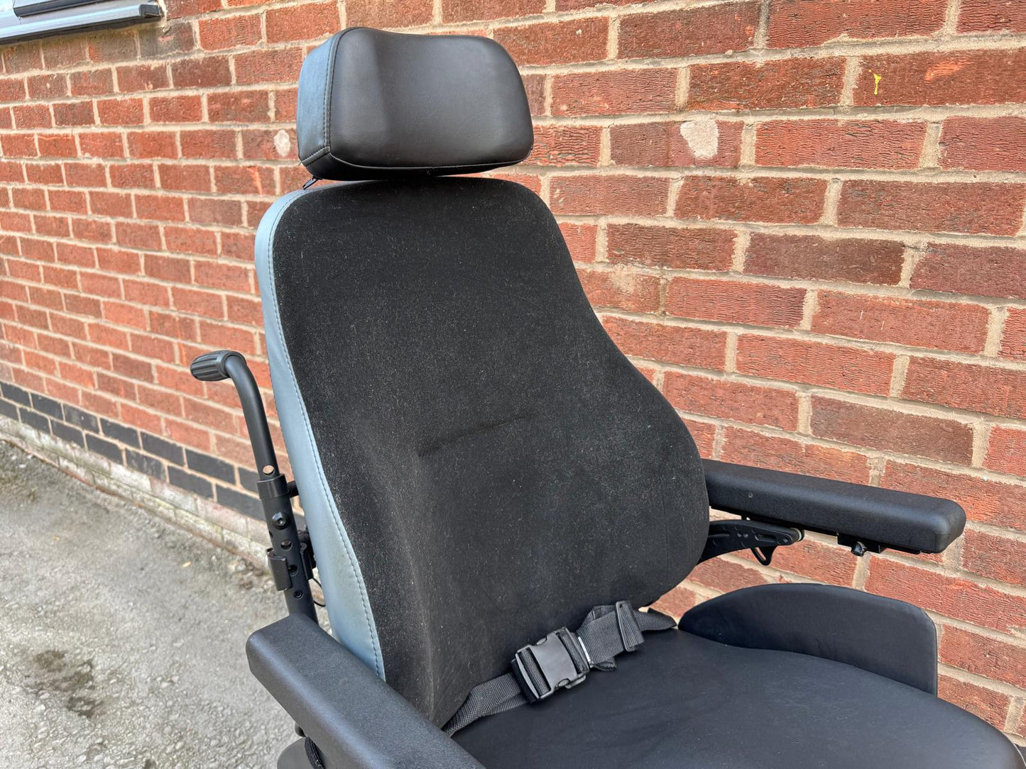 Quickie Salsa M2 6MPH Wheelchair Powerchair Refurbished